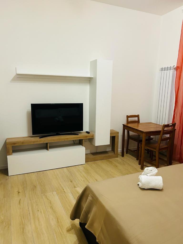 Easy Room Italy Rogoredo Мілан Екстер'єр фото